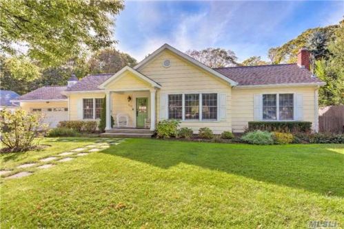 220 Mechanic St, Southold, NY 11971-1269