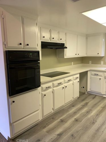 212 Rush St, Bakersfield, CA 93307-2939