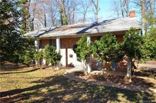 5421 Manning Rd, Charlotte, NC 28269-3034
