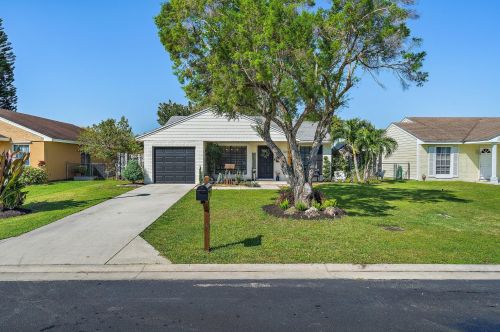 5623 Pebble Brook Ln, Boynton Beach, FL 33472-2402