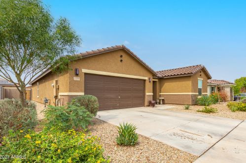 17186 Fetlock Trl, Sun City, AZ 85387-1084