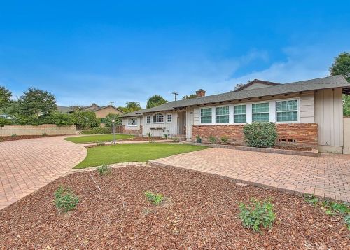 9726 La Serna Dr, Whittier, CA 90605-1805
