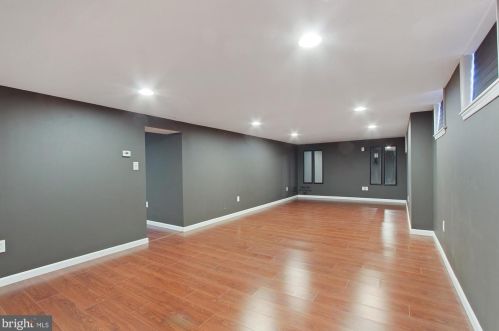 41 Roosevelt Blvd, Lancaster PA 17601-4039 exterior