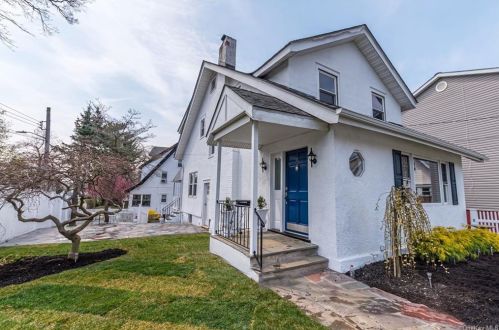 92 Petersville Rd, New Rochelle, NY 10801-4461