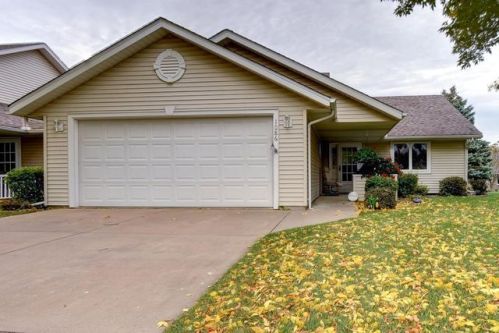 1086 Riverwood Ct, Hastings, MN 55033-3461