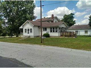 105 Lincoln St, Lyons, OH 43533-9793