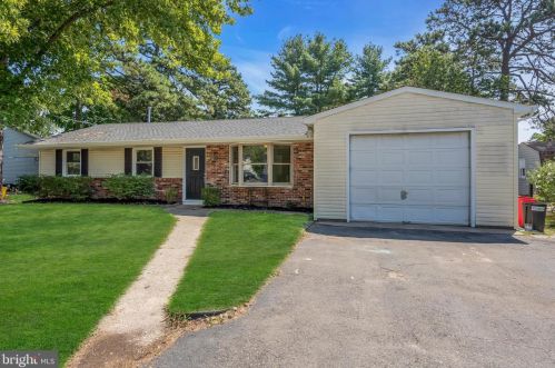 207 Piute Trl, Browns Mills NJ  08015-6125 exterior