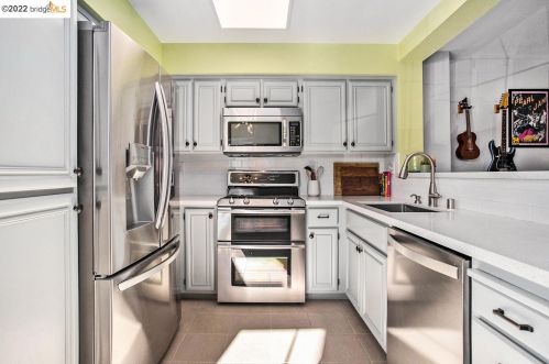 254 E St, Benicia CA  94510-3274 exterior