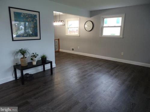 2401 Alister Dr, Wilmington, DE 19808-3305
