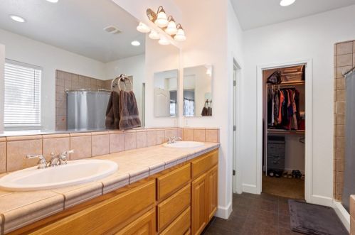 2323 Greger St, Valley Home CA 95361-8299 exterior