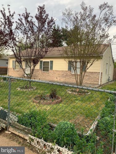 39 Onaway Pl, New Castle, DE 19720-1244