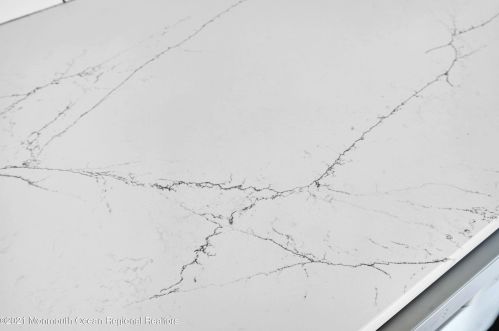 716 Sandra Pl, Bricktown NJ 08724-7047 exterior