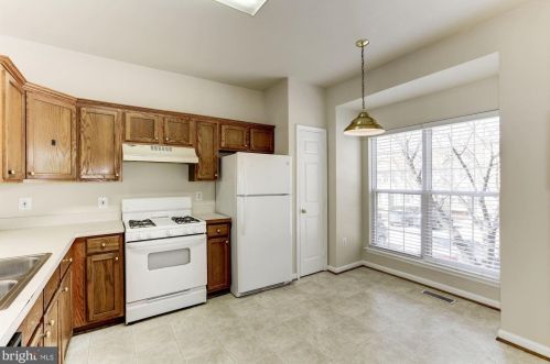 14103 Carmody Pl, Woodbridge VA  22193-5960 exterior
