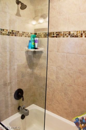 3752 2nd Ave, Cape Coral FL  33904-4807 exterior