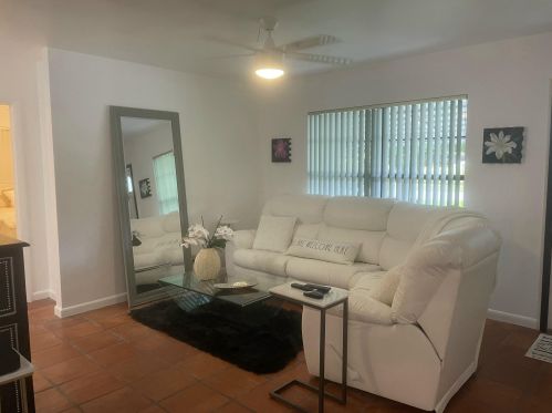 309 3rd St, Boca Raton, FL 33432-4017