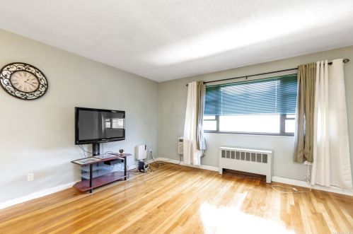 90-08 153rd Ave, Jamaica, NY 11414-1746