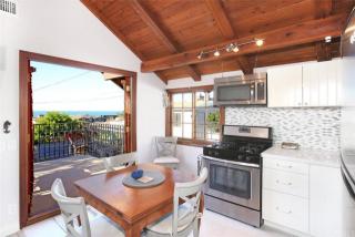 848 Cliff Dr, Laguna Beach CA  92651-1411 exterior