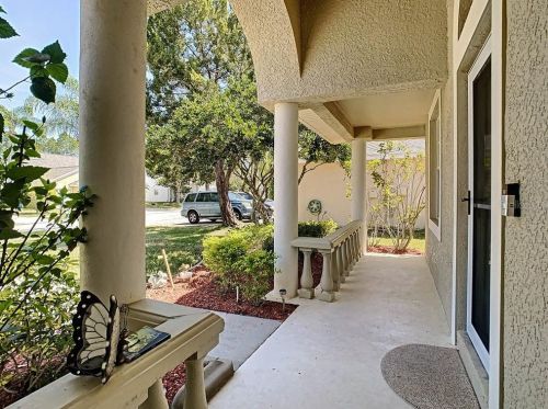 4784 Ridgemoor Cir, Palm Harbor FL  34685-3149 exterior