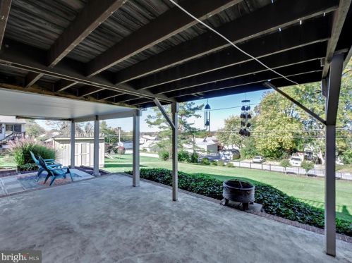 224 Maple St, Ephrata PA  17522-2513 exterior