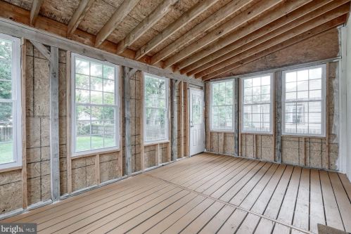 437 Maple Ave, Camden NJ  08106-2054 exterior