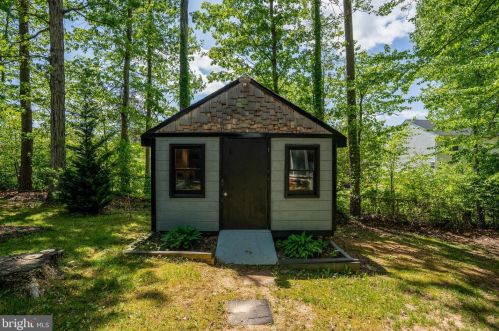 7004 Plantation Forest Dr, Spotsylvania VA  22553-7767 exterior