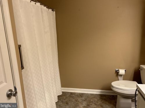 1422 Tristram Cir, West Deptford NJ  08051-2265 exterior