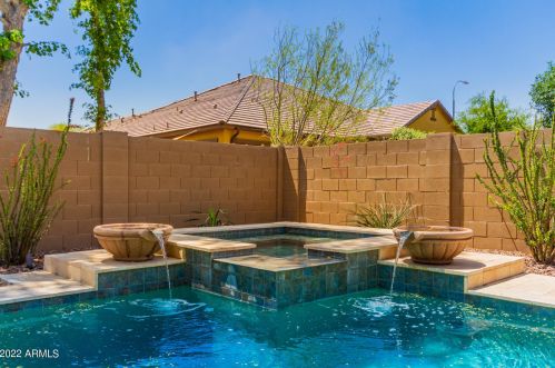 1525 Scorpio Pl, Chandler AZ 85249-5126 exterior