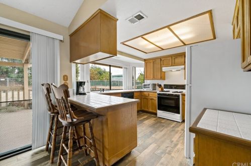 16078 Union Ave, Lake Elsinore CA  92530-1449 exterior