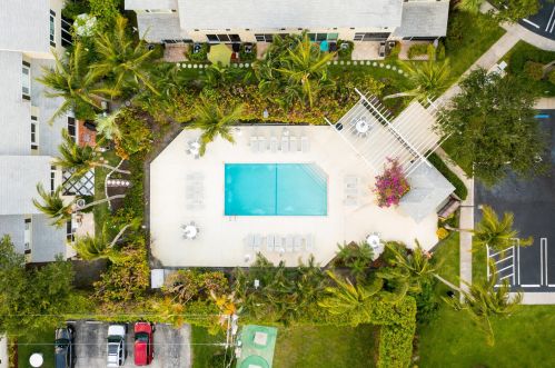 826 Kokomo Key Ln, Delray Beach FL  33483-6027 exterior
