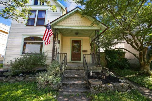 20 Lincoln Ave, Delaware, OH 43015-1612