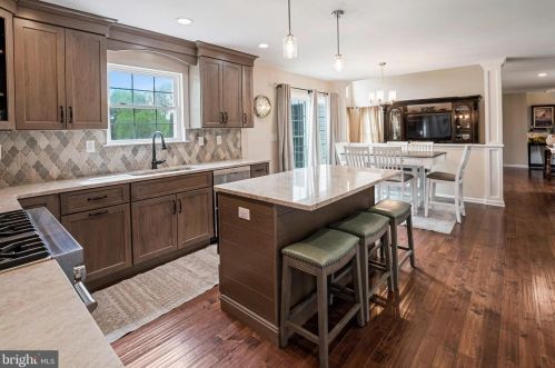 138 Gentry Dr, Swedesboro NJ  08085-3072 exterior