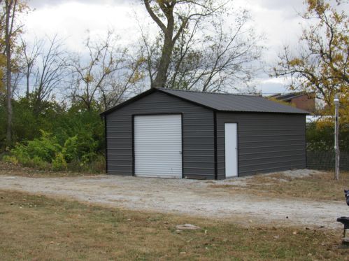495 Eastview Dr, Englewood, OH 45315-9768