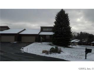 107 Lancelot Ln, Split Rock, NY 13031-1935