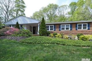 21 Farmington Ln, Huntington Station, NY 11747-4016