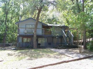 176 Lakewood Ln, Pottsboro, TX 75076-4678