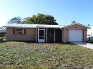 3136 Fairmount Dr, Tarpon Springs, FL 34691-4851