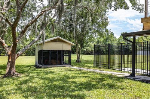 17320 Whirley Rd, Lutz FL  33558-4827 exterior