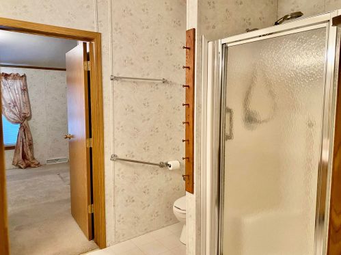 20 Eric Pl, Unity NH 03743-4225 exterior