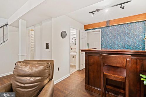 2770 Hyson Ln, Falls Church VA  22043-3522 exterior