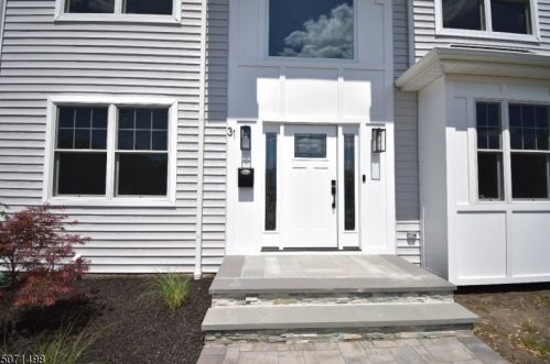 31 Lupine Way, Clark NJ  07066-1822 exterior