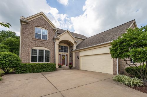 2410 Patrick Ln, Waukesha, WI 53188-7309