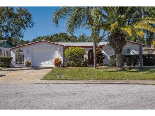 1735 Dartmouth Dr, Tarpon Springs, FL 34691-4704