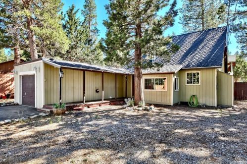 1958 Cherokee St, South Lake Tahoe, CA 96150-5250