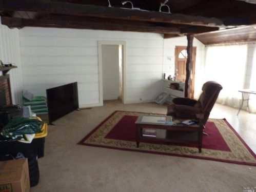 285 Sherwood Rd, Willits CA  95490-9501 exterior