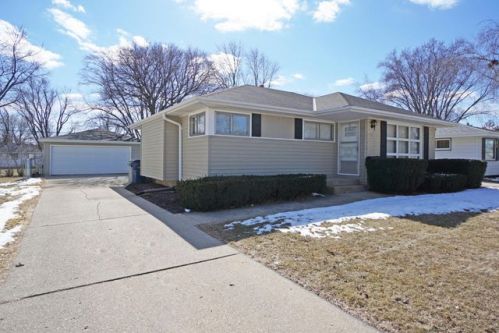 10411 Rae Ave, Milwaukee, WI 53225-3229