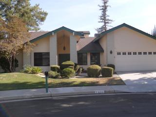 7801 De Colores Ct, Bakersfield, CA 93309-2206