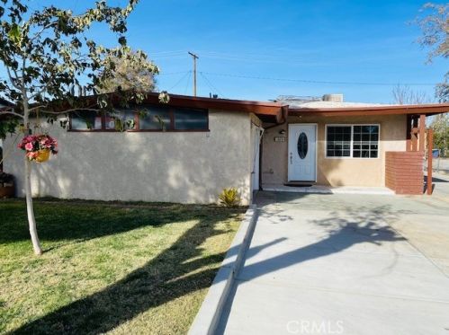 16636 Zenda St, Victorville, CA 92395-3936