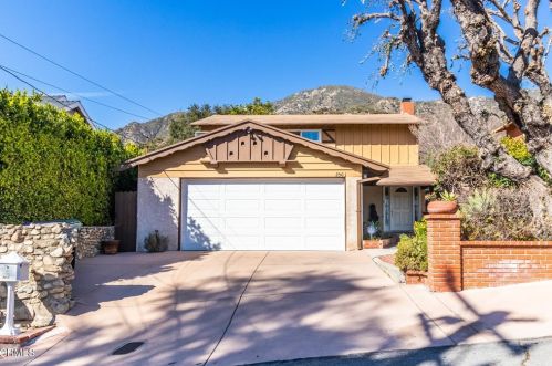 2501 Rockdell St, Glendale, CA 91214-2221