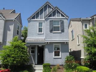 3131 Tice Creek Way, Sacramento, CA 95833-4435