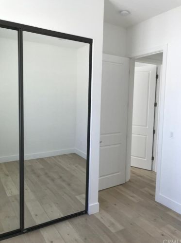 7650 Amestoy Ave, Van Nuys CA  91406-2109 exterior